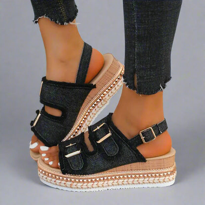 Sandalias con Detalles Artesanales y Efecto Jean