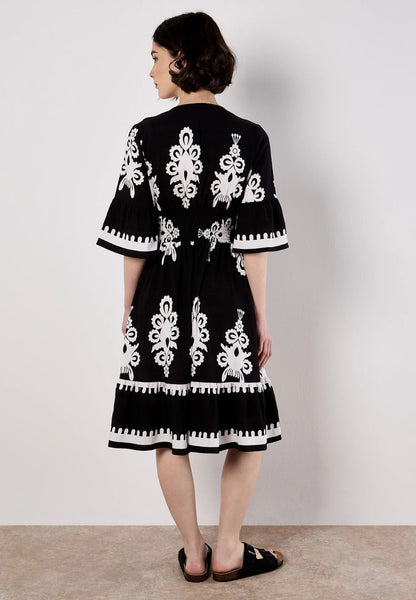 Vestido Estampado Gráfico Campana